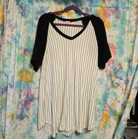 Brandy Melville Dresses & Skirts - Brandy Melville Tshirt Dress